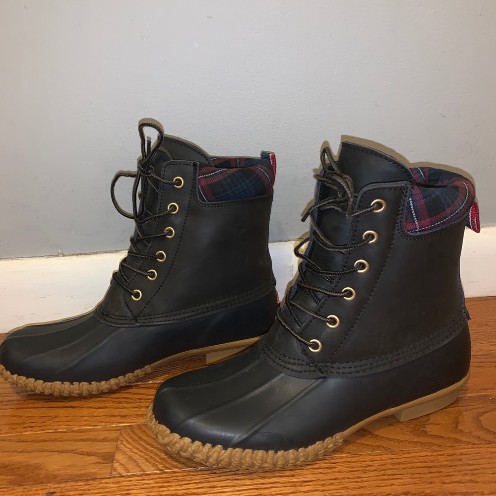 Tommy Hilfiger boots, size 8